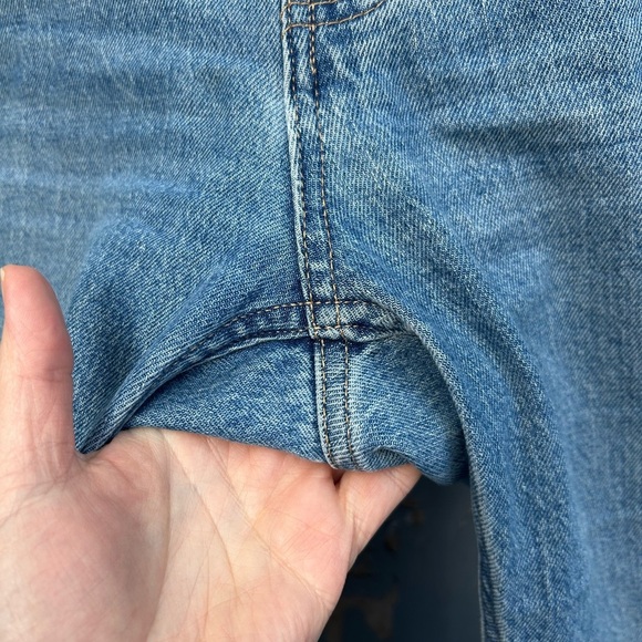 Gap 90’s Straight high rise, size 30 - Picture 10 of 10